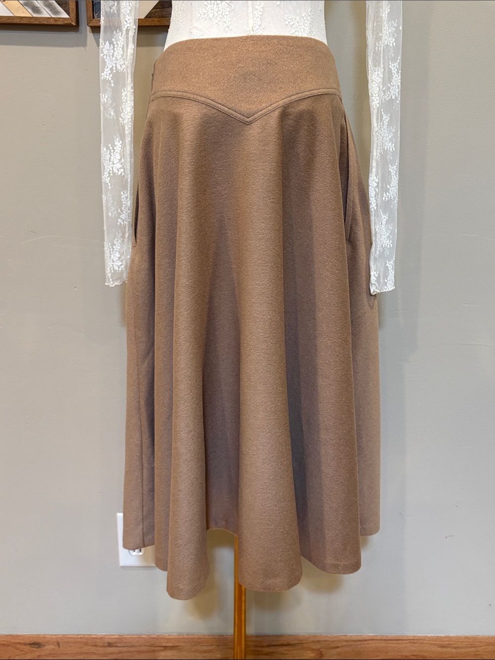 Vintage Ralph Lauren Collection 2004 Camel Wool Flared Midi Skirt size 8 - Picture 9 of 16